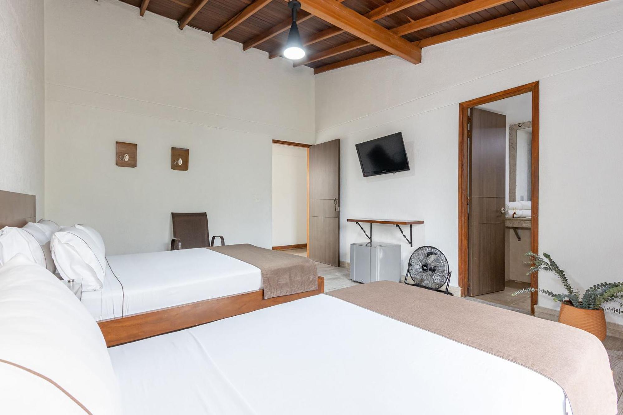 Hotel Prada Бейо Екстериор снимка