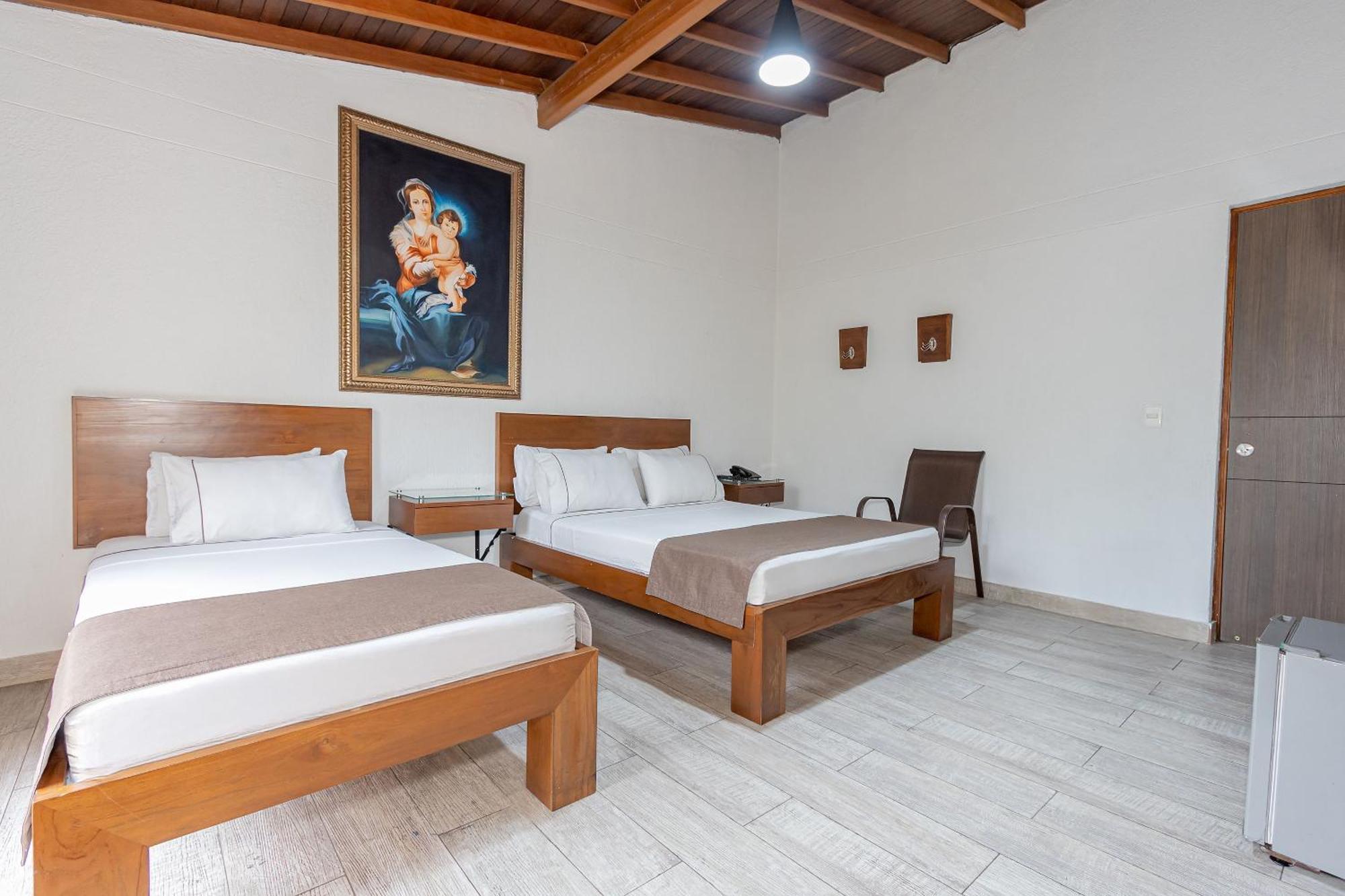 Hotel Prada Бейо Екстериор снимка