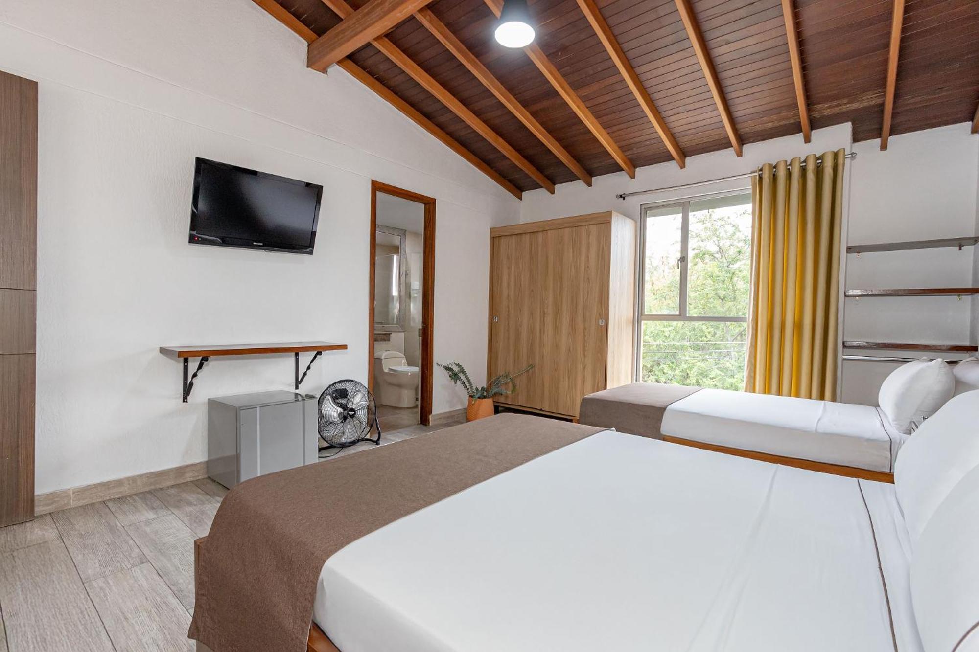Hotel Prada Бейо Екстериор снимка